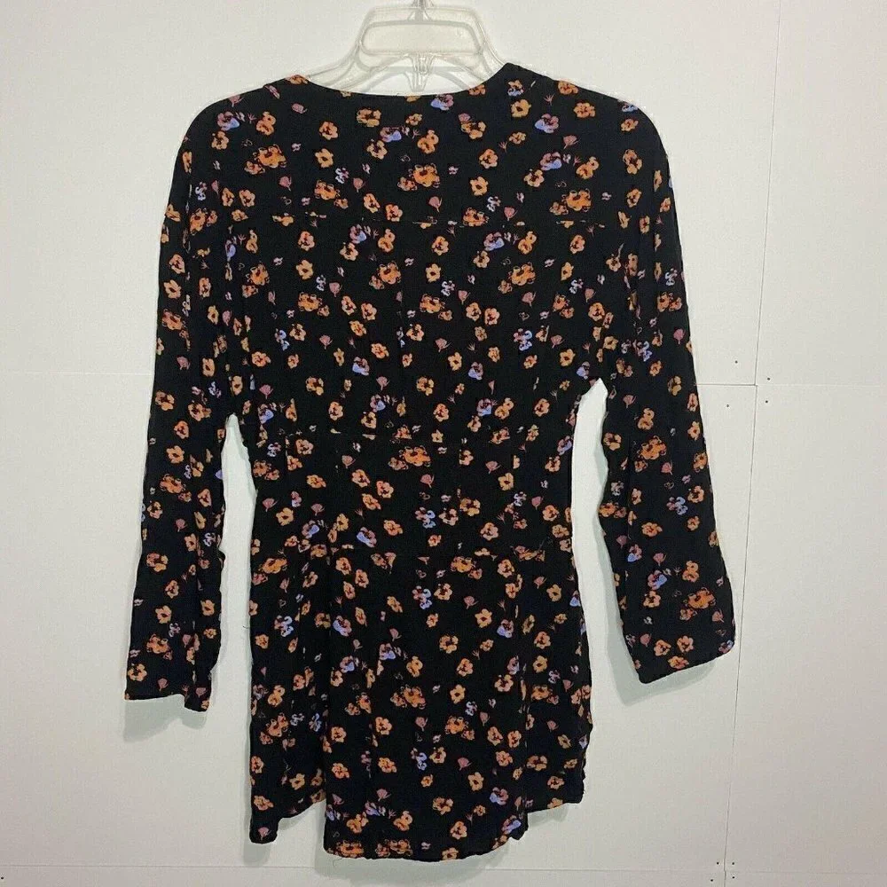 Free People Shorts Romper Sz 4 Floral Print Plunge V-Neck
